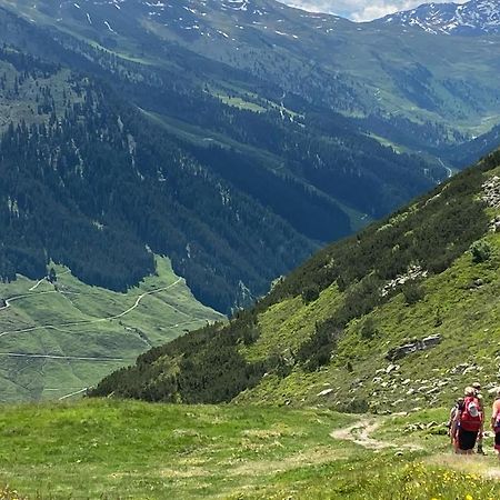 Royal Swan Appartement, Tirol Fuegen Luaran gambar