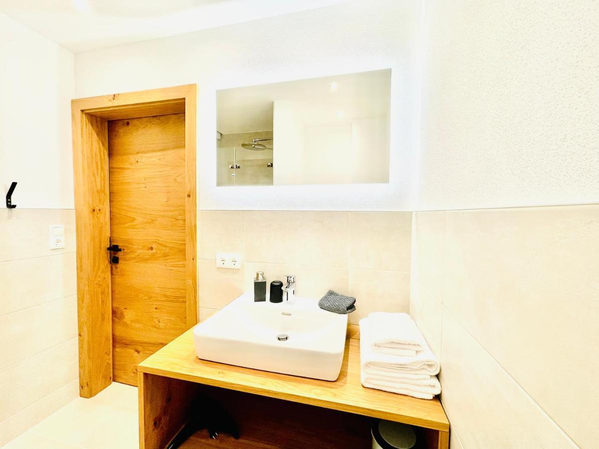 Royal Swan Appartement, Tirol Fuegen Luaran gambar