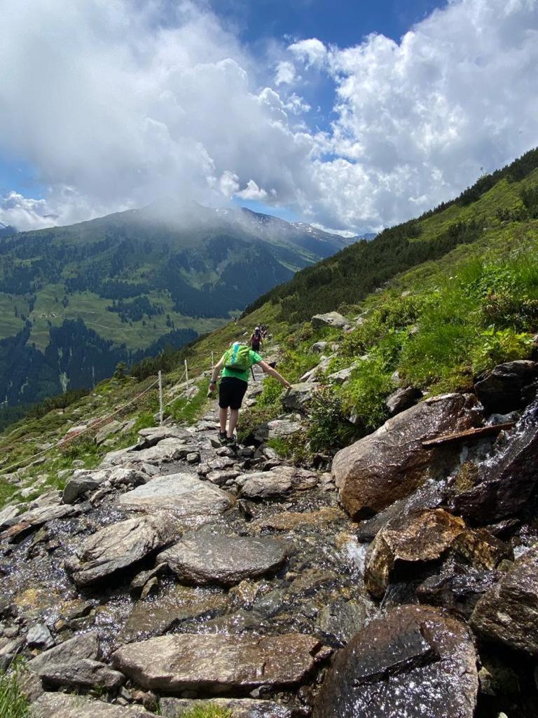 Royal Swan Appartement, Tirol Fuegen Luaran gambar